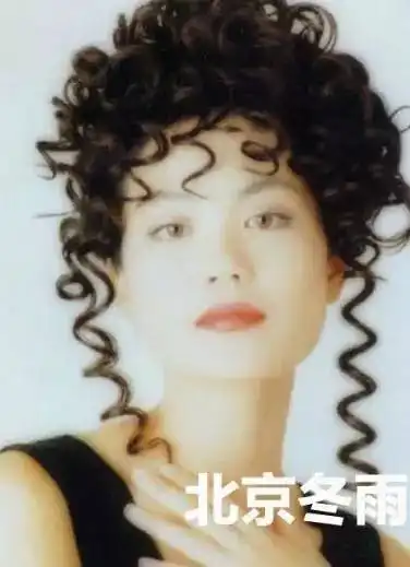 看看那些让发型毁了的明星们千万不要得罪造型师