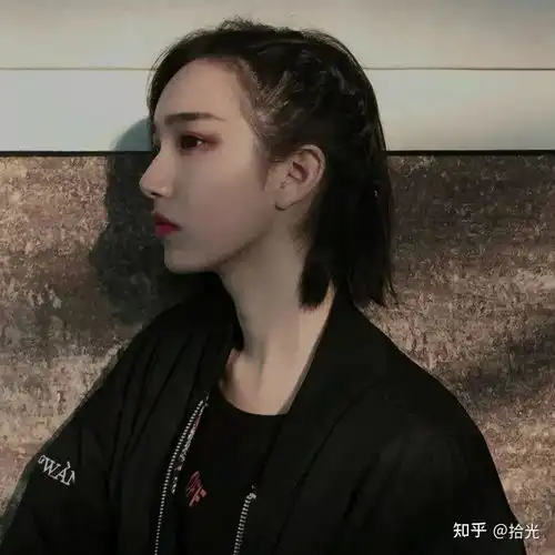 女生黑暗头像动漫孤独男