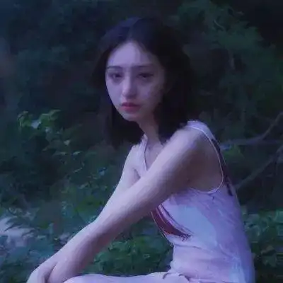 女生黑暗头像动漫孤独少