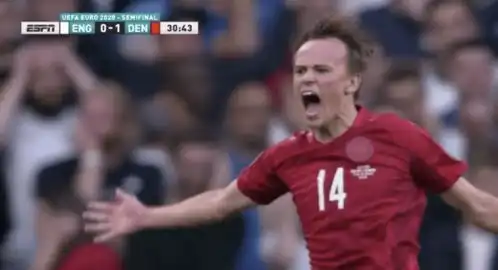 丹麦没能打进欧洲杯决赛,但意外收获了大放光芒的00后