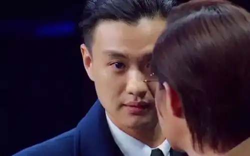 章子怡的表情成为亮啦为他秒变花痴,舒淇称被他圈粉,赵丽颖喊他大哥,这个戏疯子终于要火了