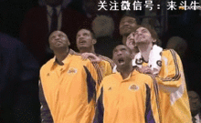 这年头不会做几个表情还敢打篮球
