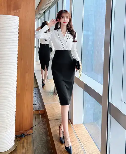 职业ol高端气质包臀裙子2021秋冬新款女装高级感黑白假两件连衣裙1