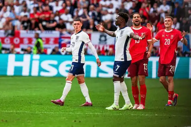 欧洲杯日报4强落位英格兰荷兰会师半决赛,萨卡救索斯盖特