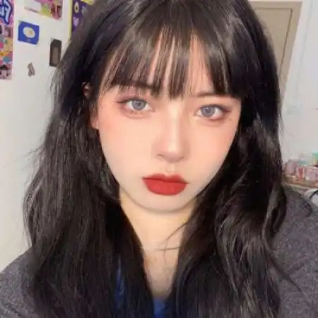 女生成熟性感动漫头像