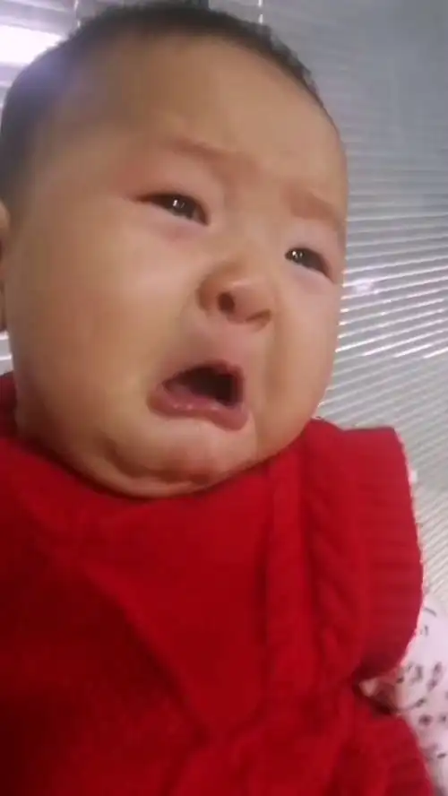 五分钟没看见妈妈,见到妈妈后的表情