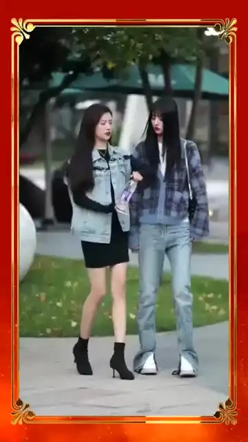 小姐姐肌肉男就算了,还这么帅,我多想忍住不犯花痴,可表情出卖了我