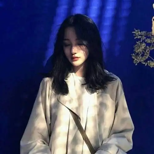 性格内向的男生怎么追女生