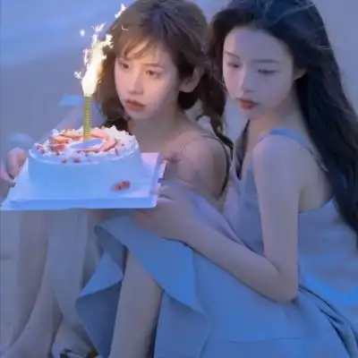 高级感女生头像动漫闺蜜