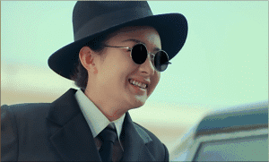 为什么杨紫变脸这么怪异,赵丽颖就那么讨喜