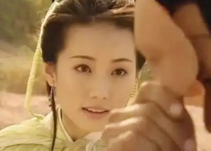 原来这些童年女神都不是中国人,有的结婚退隐,有的离婚破产