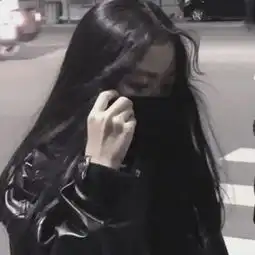 情侣头像ins动漫有没有遇到一个人,贯穿整个青春不能忘