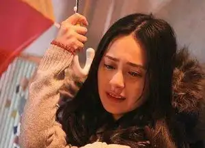 明星痛哭也是一场戏,她们哭起来好美