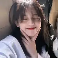 动漫头像女阳光微笑微笑