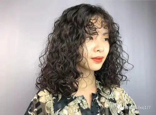 不烫不染不洋气烫满头最时尚