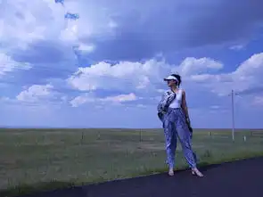 搞笑gif趣图妹子的表情比魔术有意思