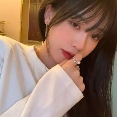 动漫女生头像唯美成熟唯