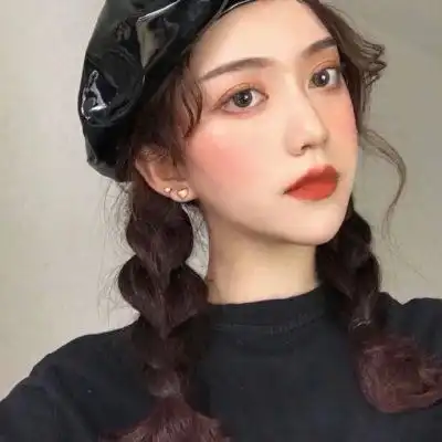 女生头像可爱成熟背景
