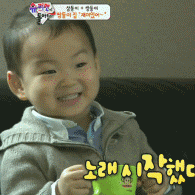 韩国三胞胎近照曝光比表情包更火的,是超级奶爸