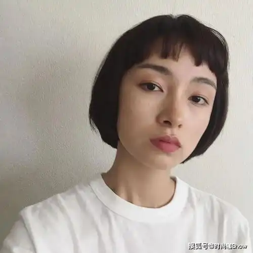 你该换发型了今夏流行这3款,瘦脸又清凉